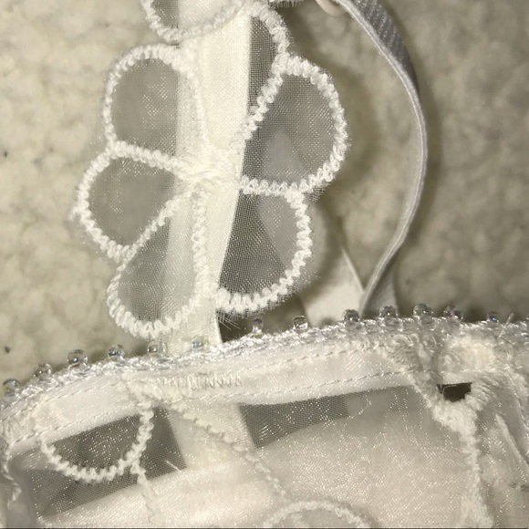 Victoria’s Secret Petals long line balconet bra - Picture 3 of 5